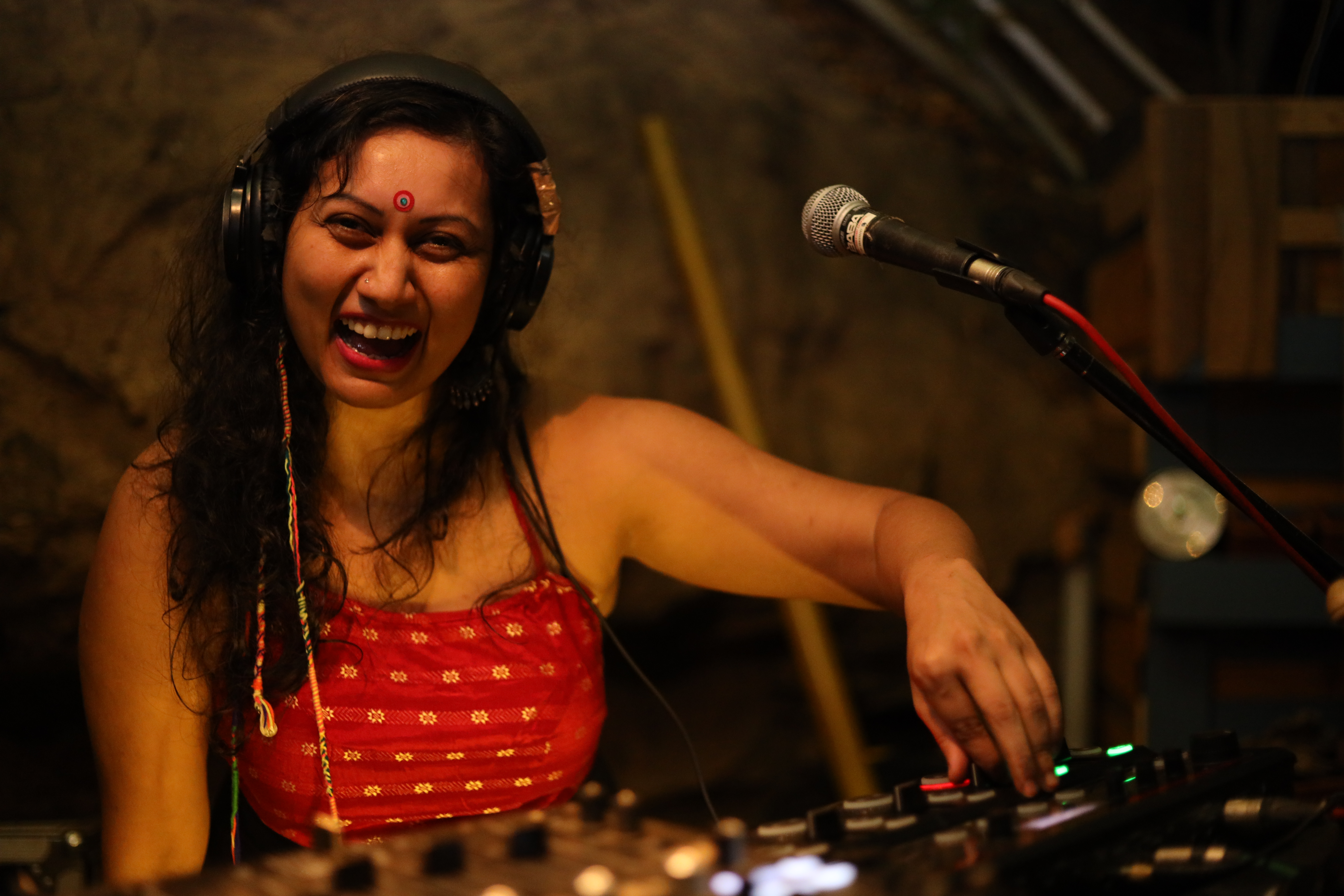 Dj PaGLi is here !! Solo Live Set + Fun DJ Playlists